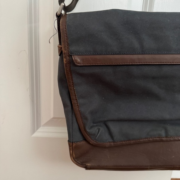 COACH Camden Men's Messenger Bag in navy canvas and brown leather - Picture 4 of 12